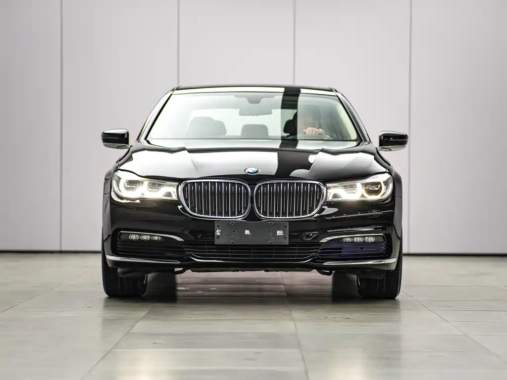 BMW 7 Series 2016 — фото 3