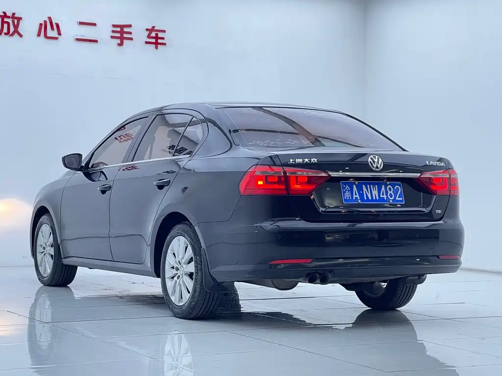 Volkswagen Lavida 2014