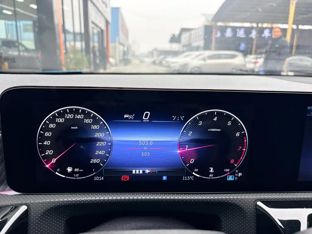 Mercedes-Benz A-Class 2025 — фото 11