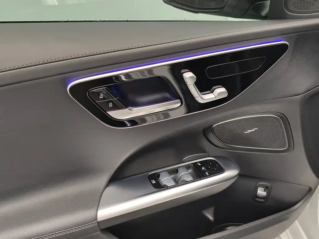 Mercedes-Benz C-Class 2022 — фото 16