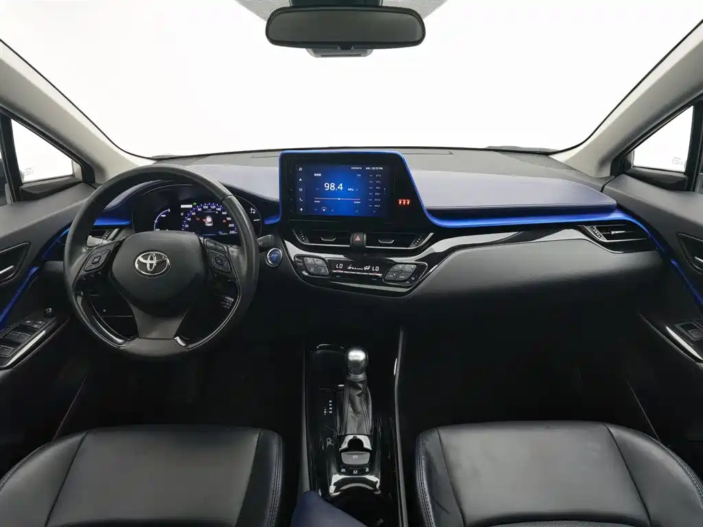Toyota C-HR 2022 — фото 5