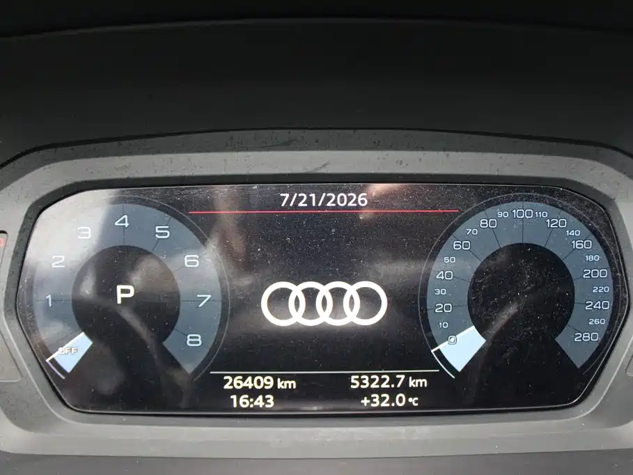 Audi A3 2024 — фото 11