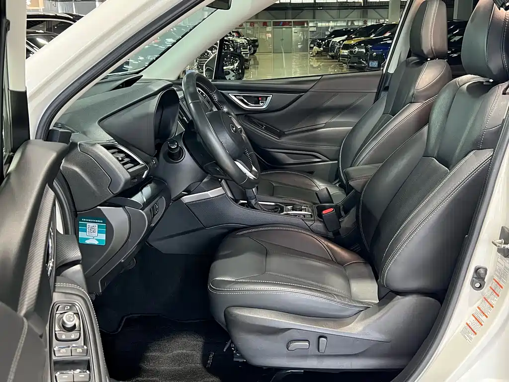 Subaru Forester 2019 — фото 12