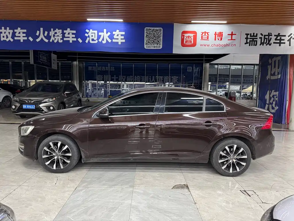 Volvo S60 2018 — фото 3