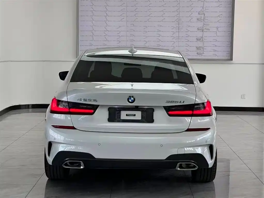 BMW 3 Series 2022
