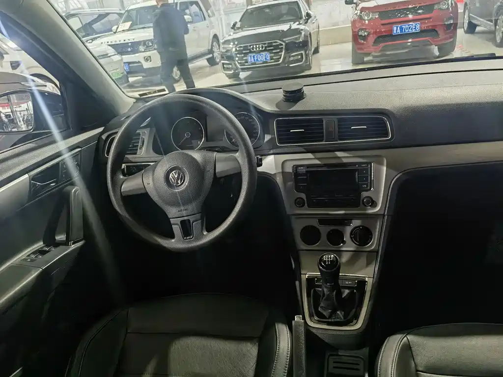 Volkswagen Lavida 2015 — фото 11