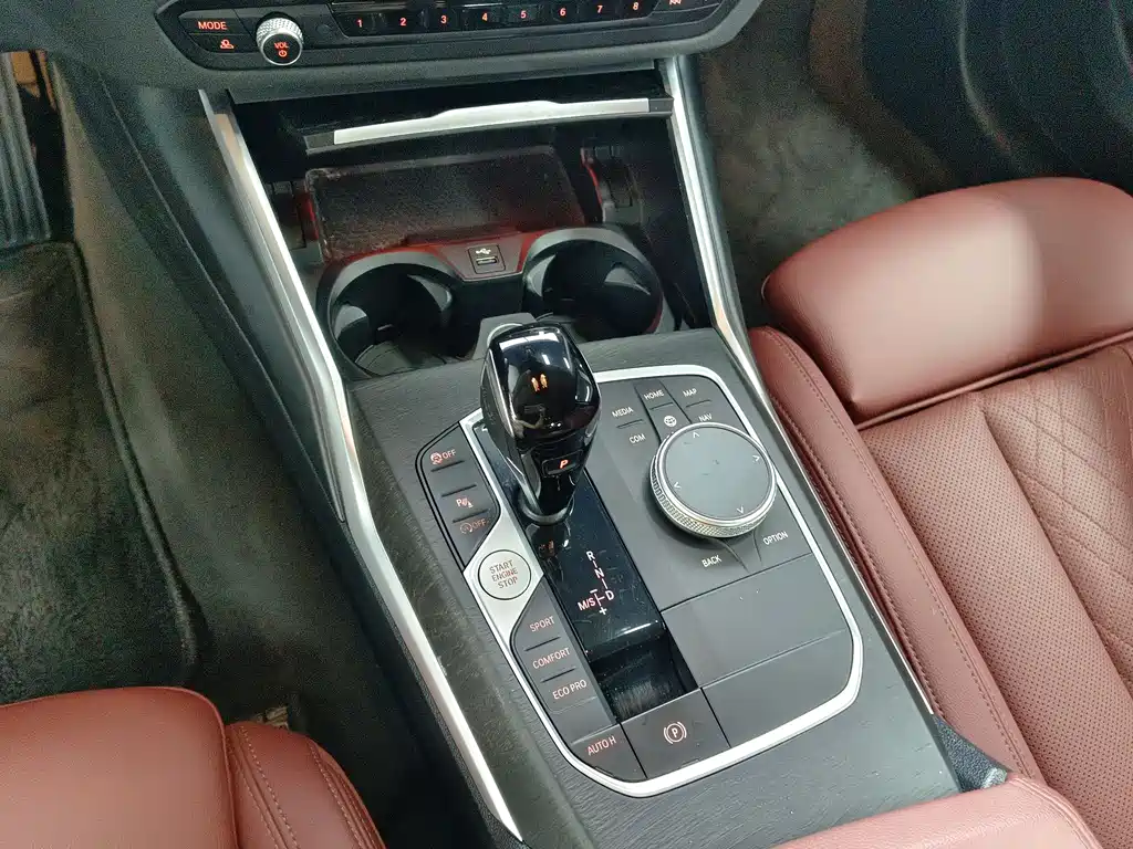 BMW 3 Series 2022 — фото 12