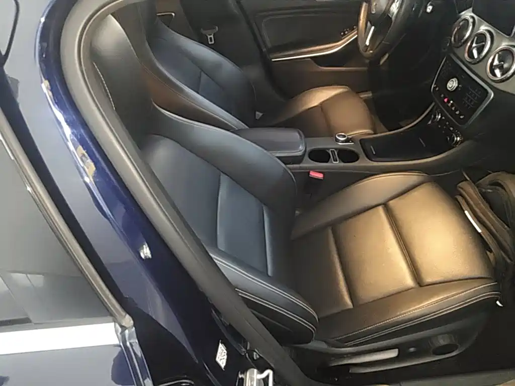 Mercedes-Benz GLA 2016 — фото 25
