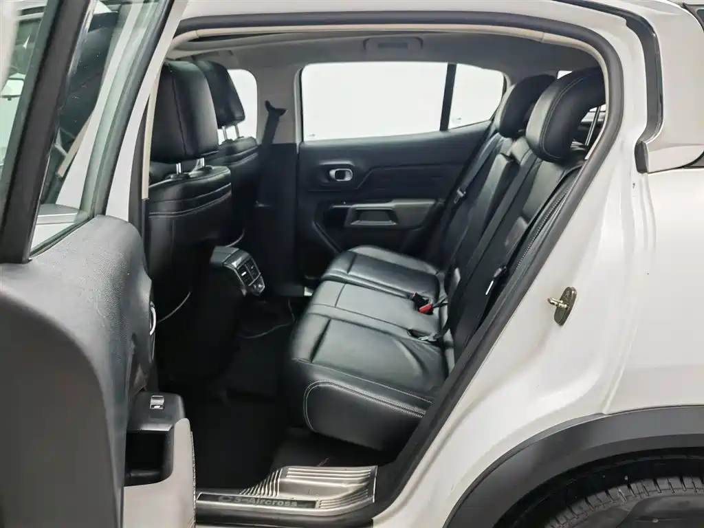 Citroen C5 AIRCROSS 2018 — фото 15