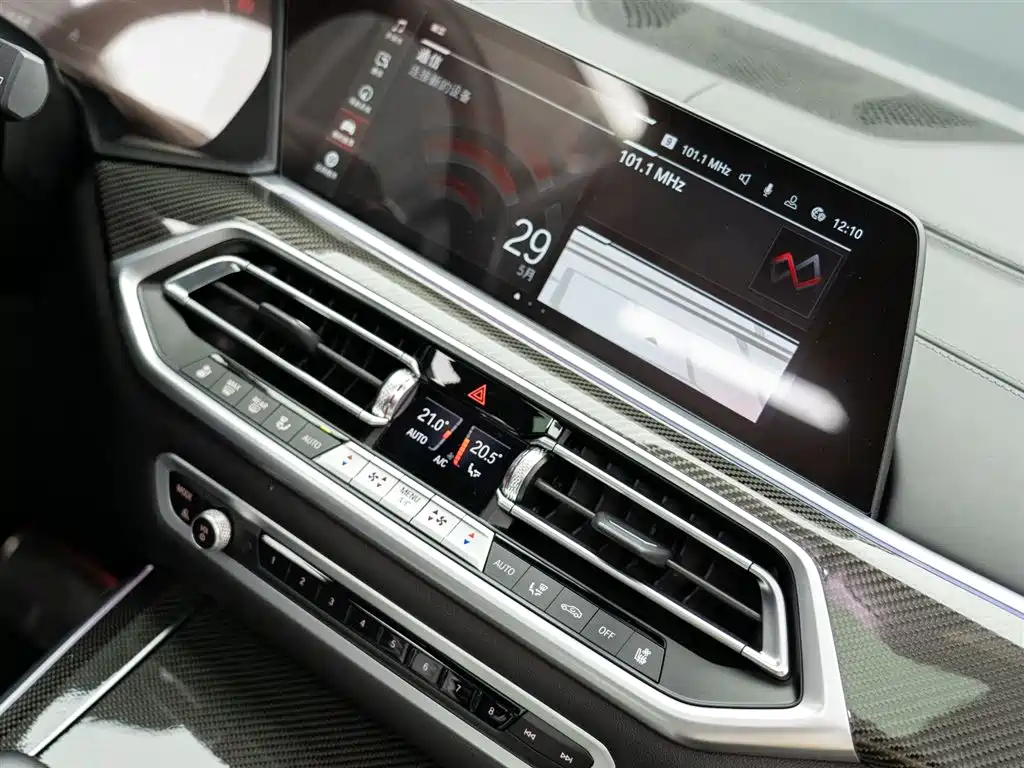 BMW X5 M 2022 — фото 18