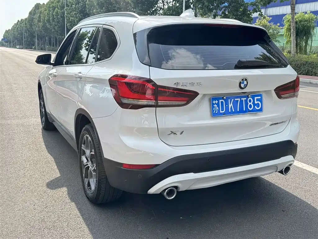 BMW X1 2022 — фото 6