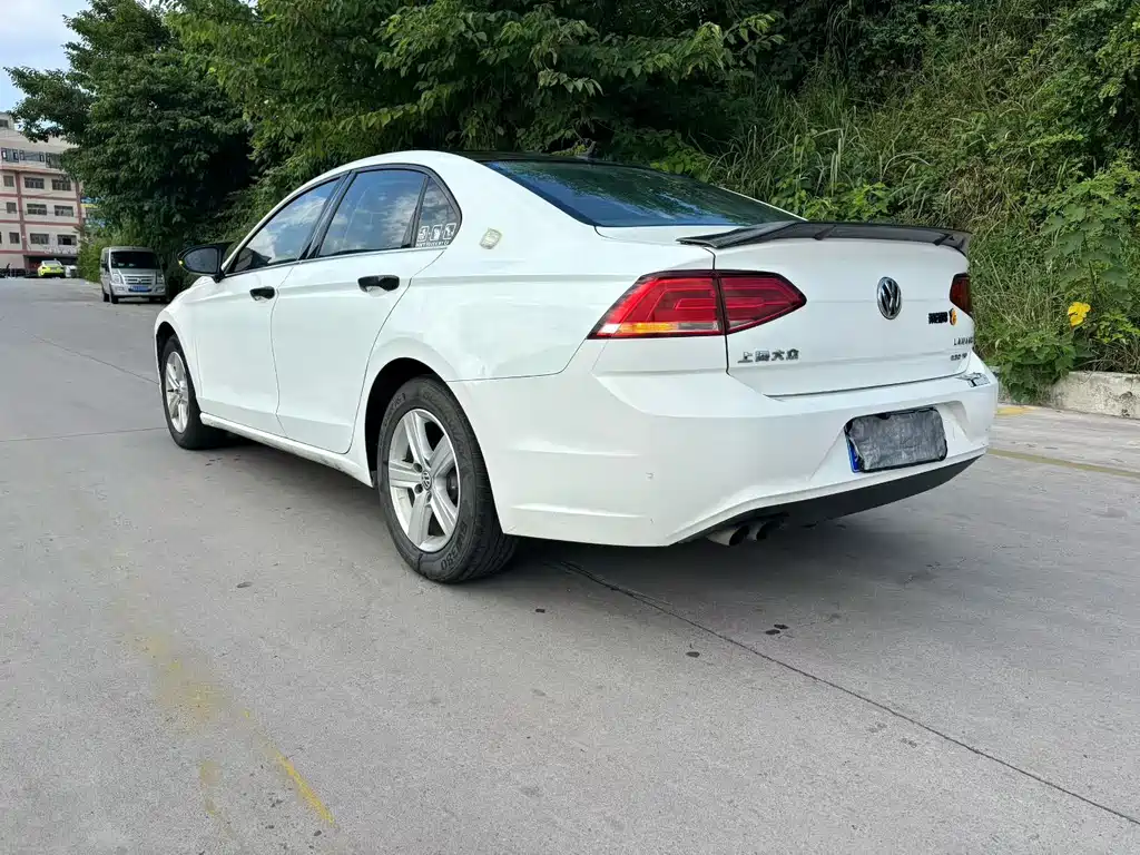 Volkswagen Lamando 2015