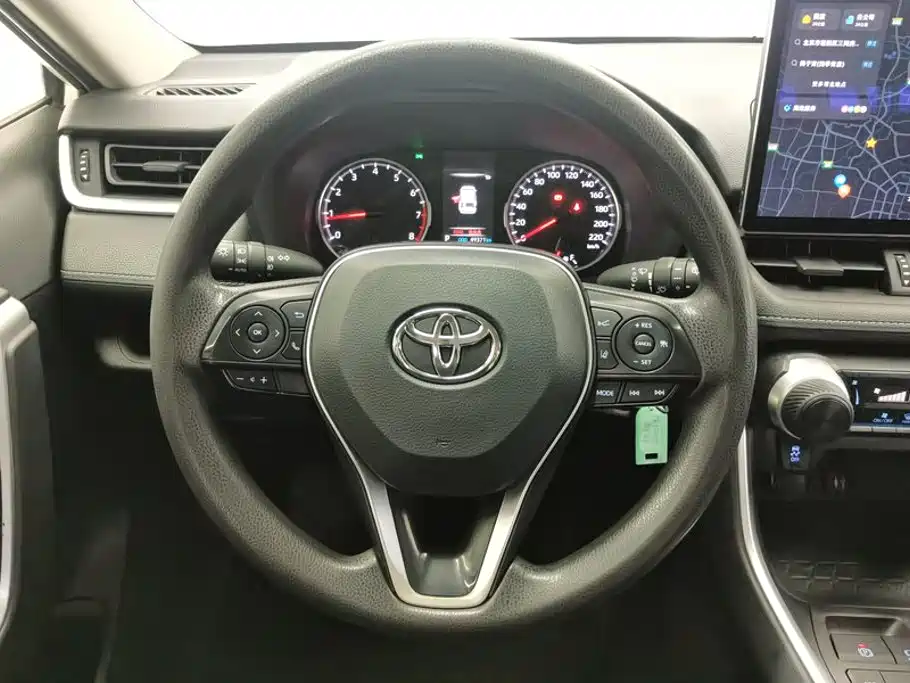 Toyota RAV4 2020 — фото 15