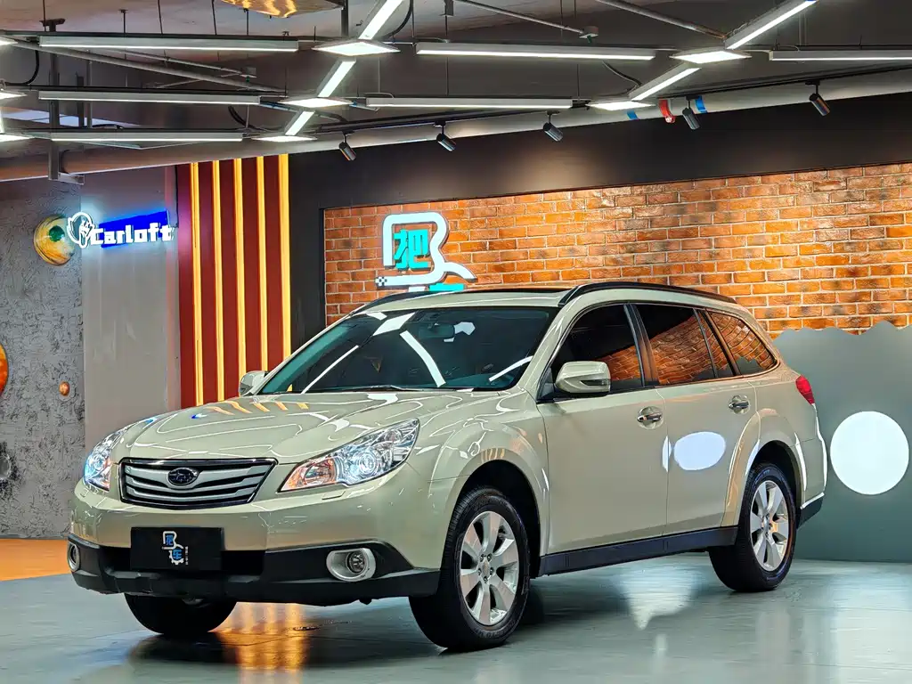 Subaru Outback 2011 — фото 4