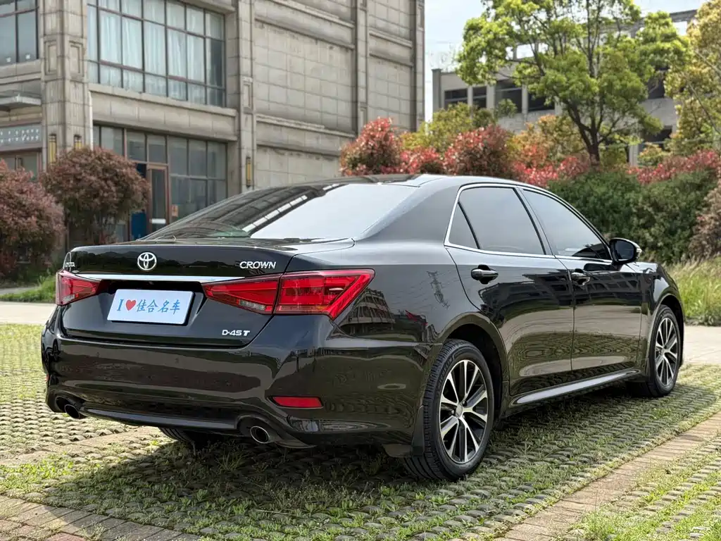 Toyota Crown 2019 — фото 5