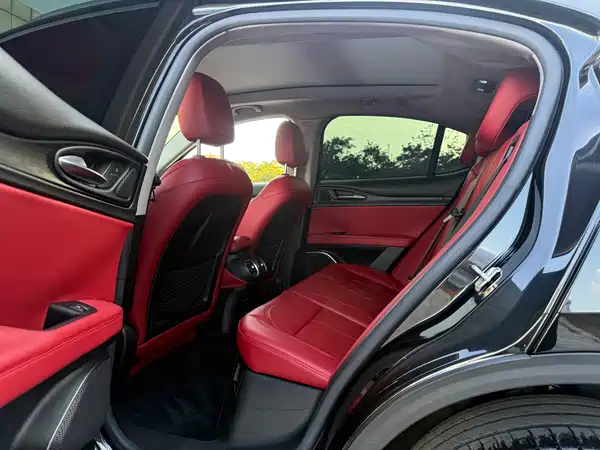 Alfa Romeo Stelvio 2019