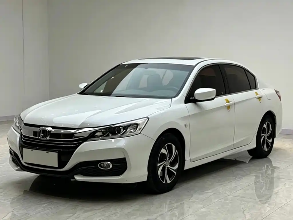 Honda Accord 2018 — фото 1