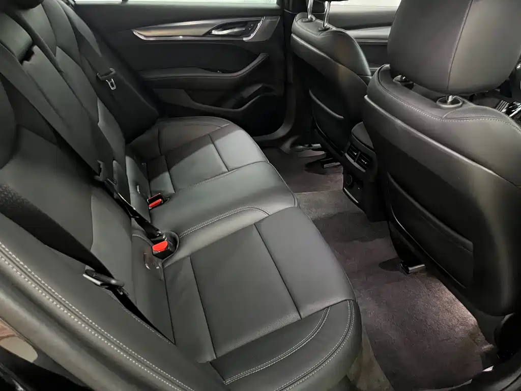 Cadillac CT5 2023 — фото 12