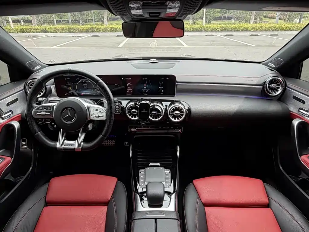 Mercedes-Benz A-Class AMG 2020 — фото 15