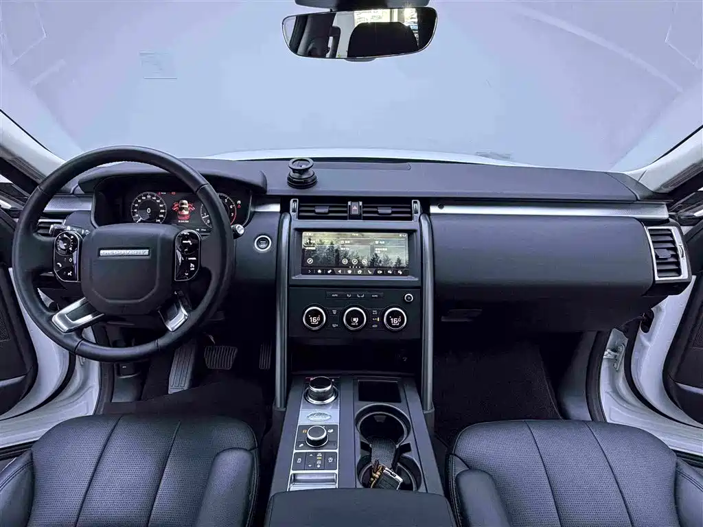 Land Rover Discovery 2020 — фото 12