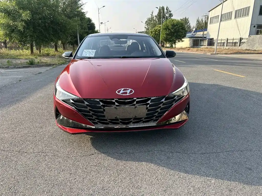 Hyundai Elantra 2022 — фото 2