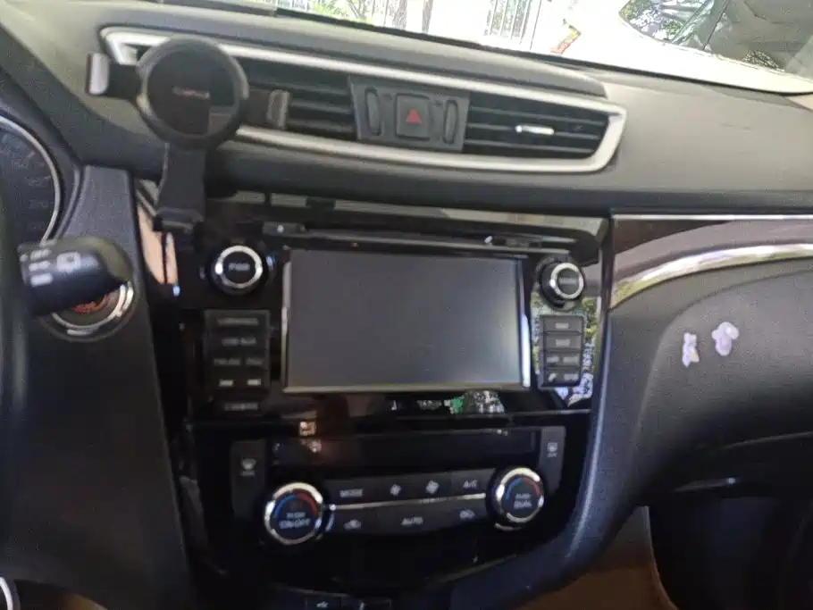 Nissan X-Trail 2014 — фото 13