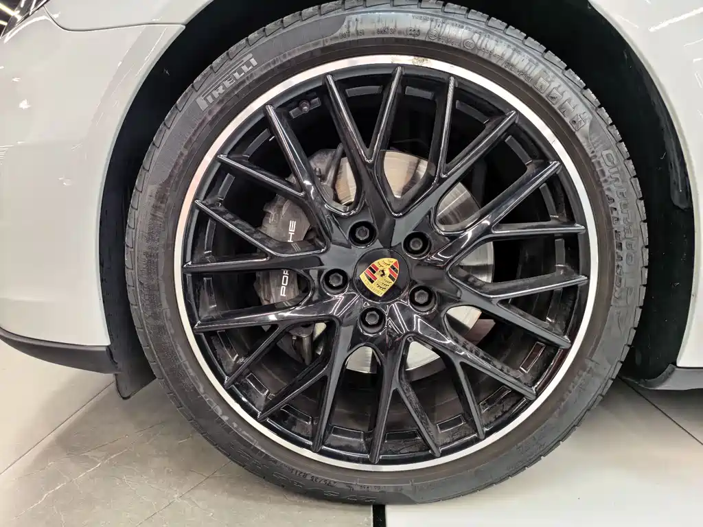 Porsche Panamera 2019 — фото 10