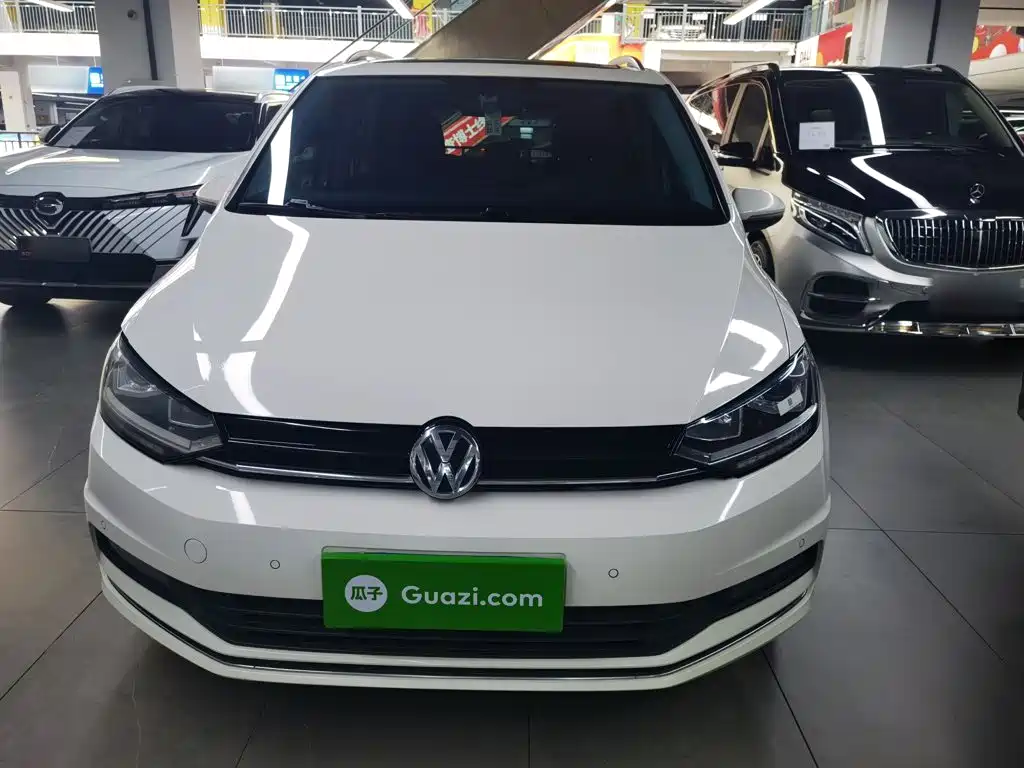 Volkswagen Touran 2019 — фото 11