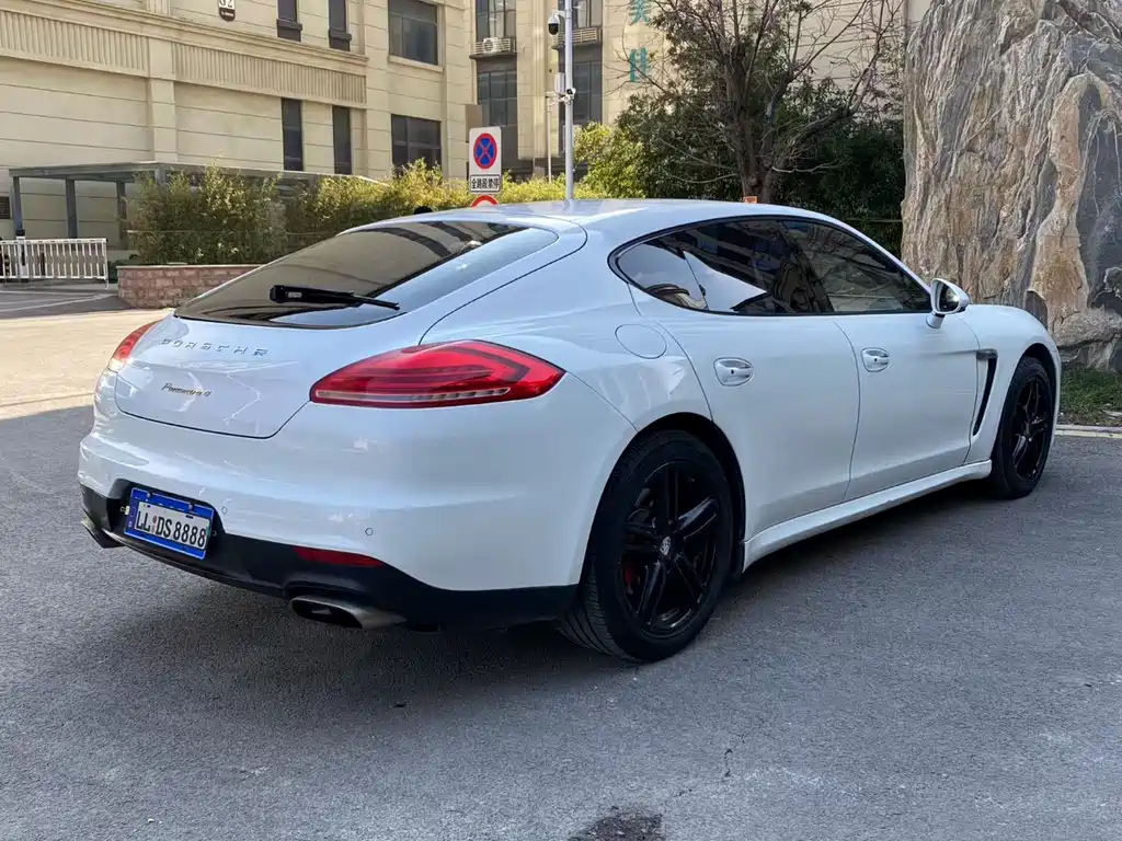 Porsche Panamera 2015 — фото 4