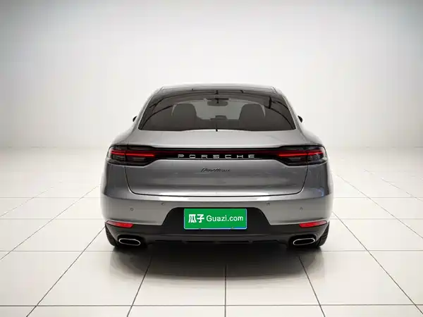 Porsche Macan 2021