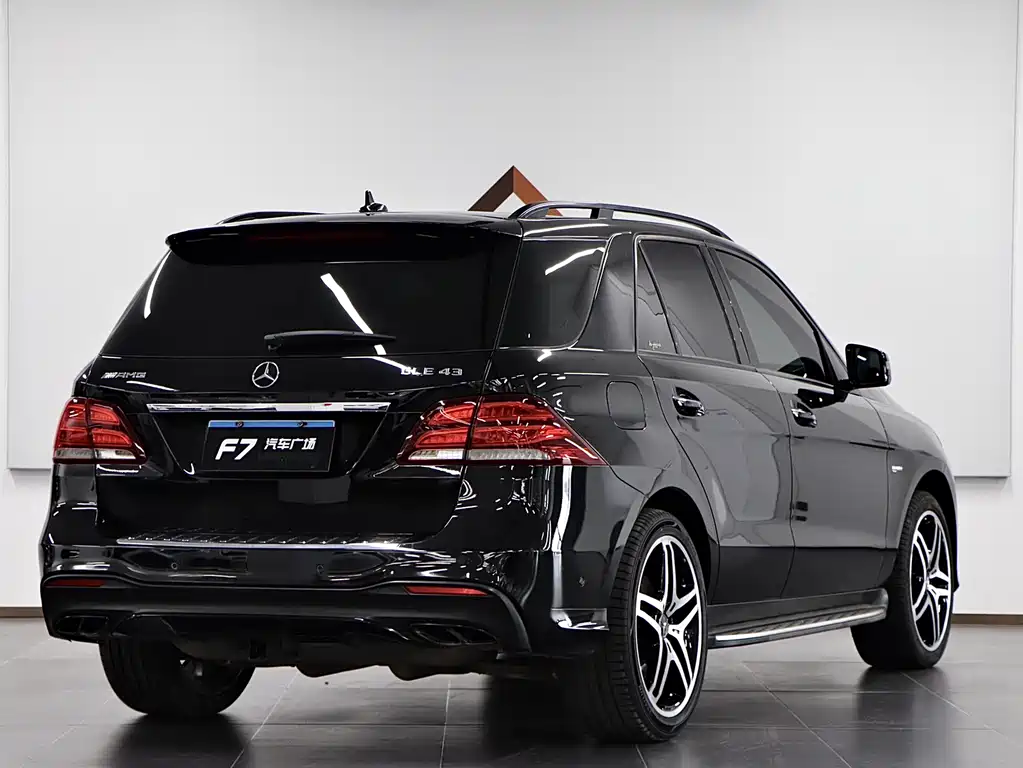 Mercedes-Benz GLE AMG 2018 — фото 6
