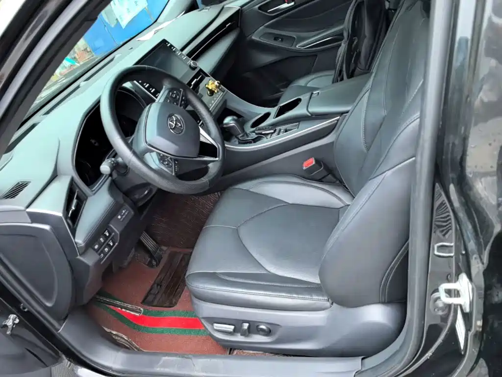 Toyota Avalon 2022 — фото 15