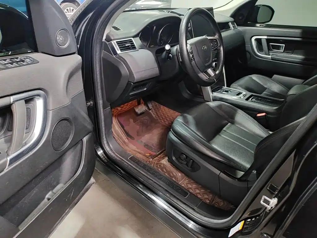 Land Rover Discovery Sport 2017 — фото 16