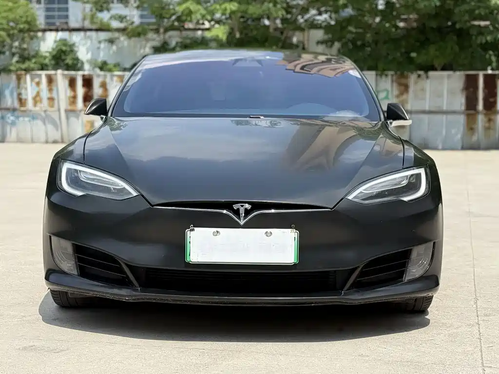 Tesla Model S 2017 — фото 2