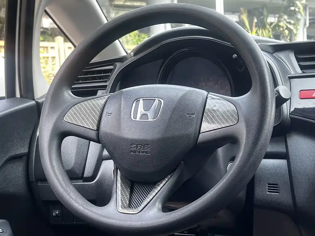Honda Fit 2016 — фото 38