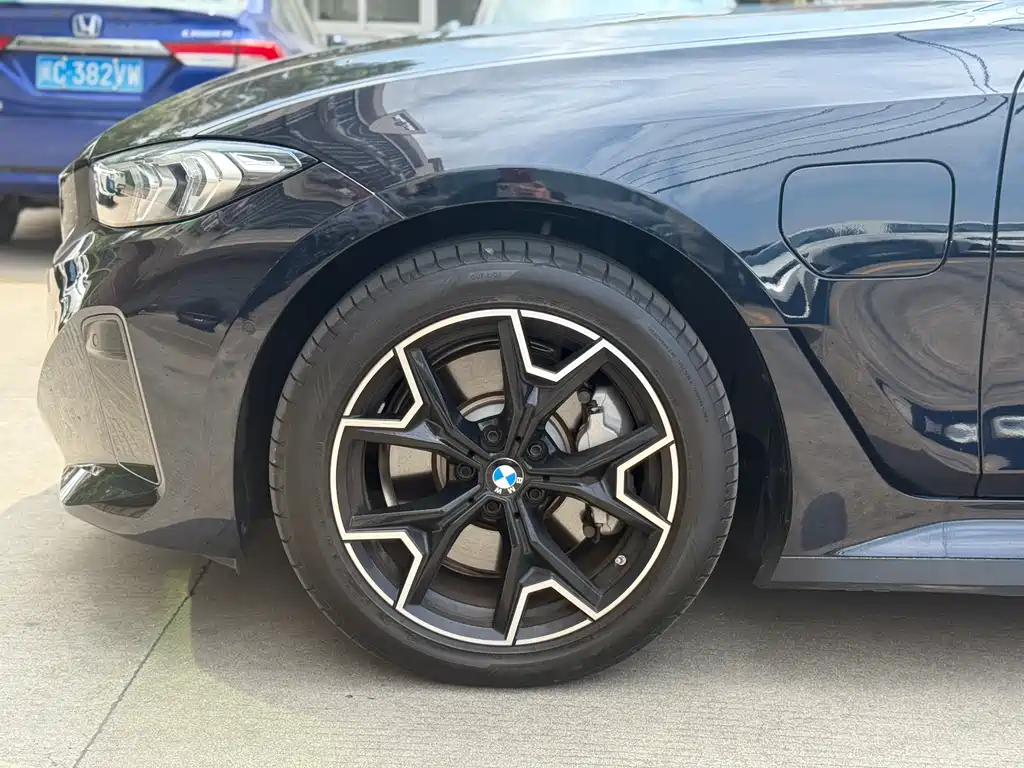 BMW i3 2024 — фото 19