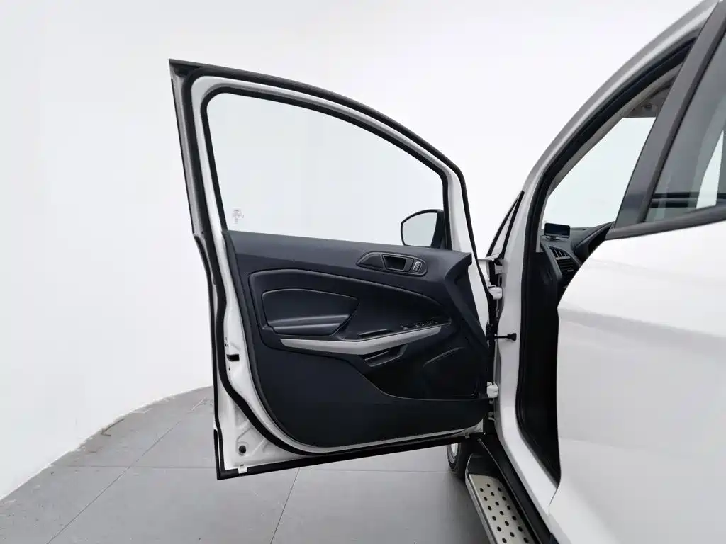 Ford EcoSport 2018 — фото 8