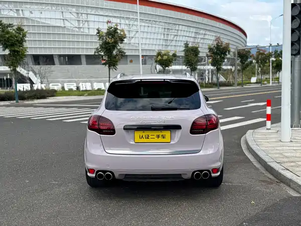 Porsche Cayenne 2012