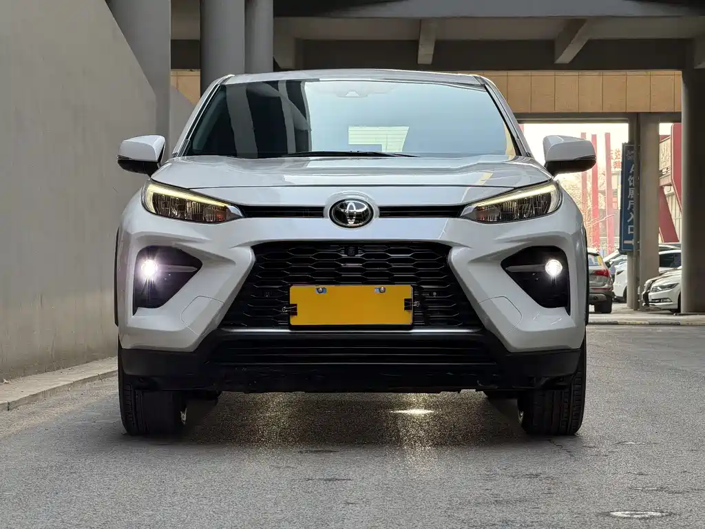 Toyota Wildlander 2023 — фото 2