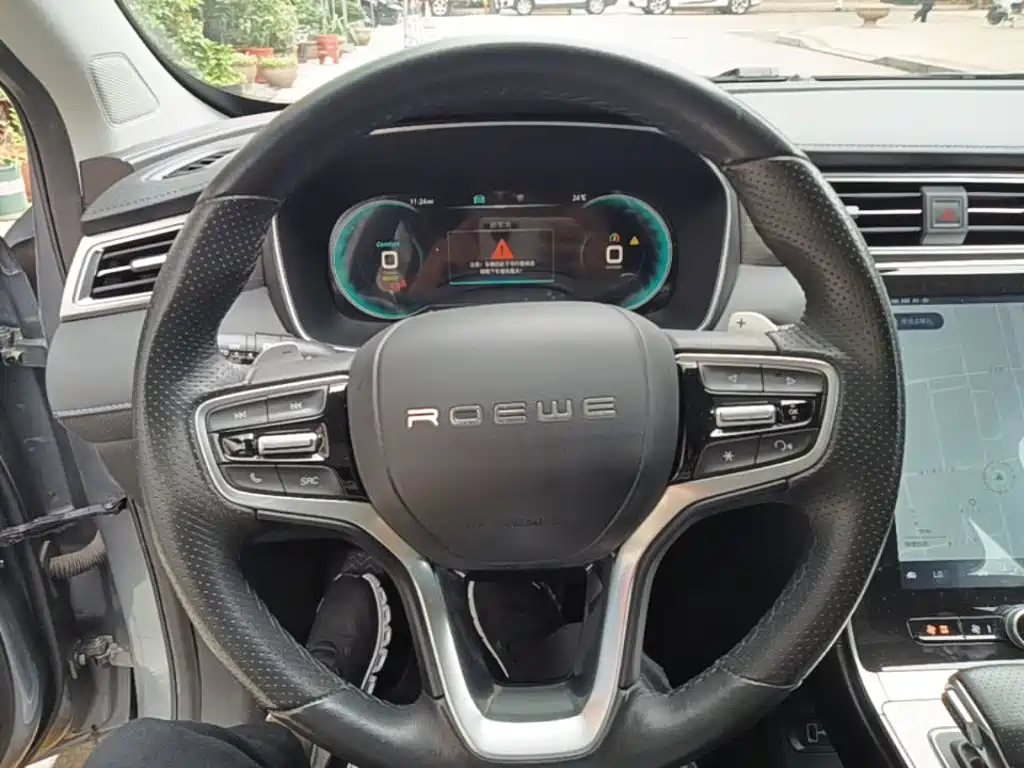 Roewe RX5 New Energy 2020 — фото 11