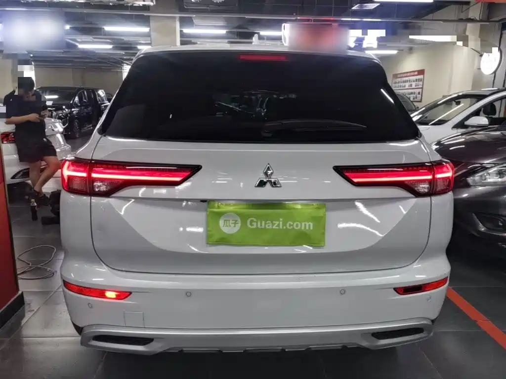 Mitsubishi Outlander 2022