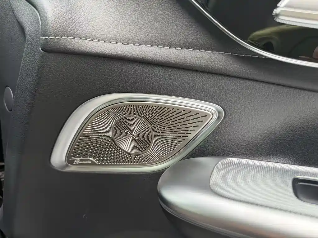 Mercedes-Benz EQE SUV 2026 — фото 12