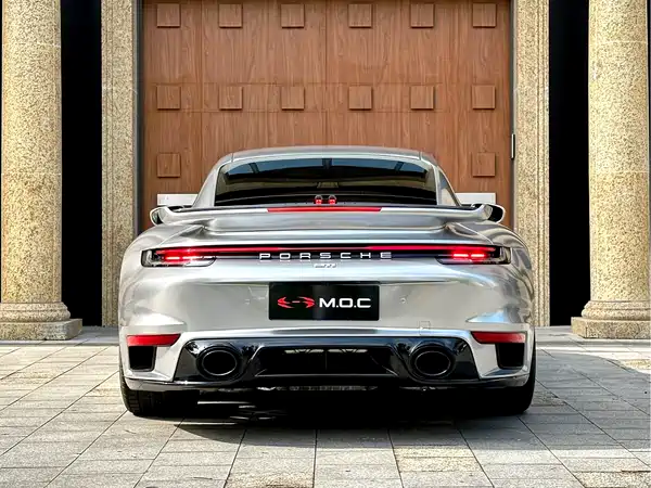 Porsche 911 2023