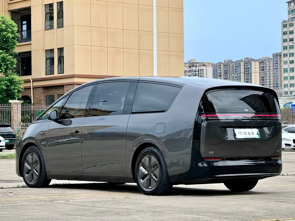 Li Auto Li MEGA 2024