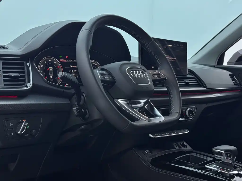 Audi Q5L 2022 — фото 10