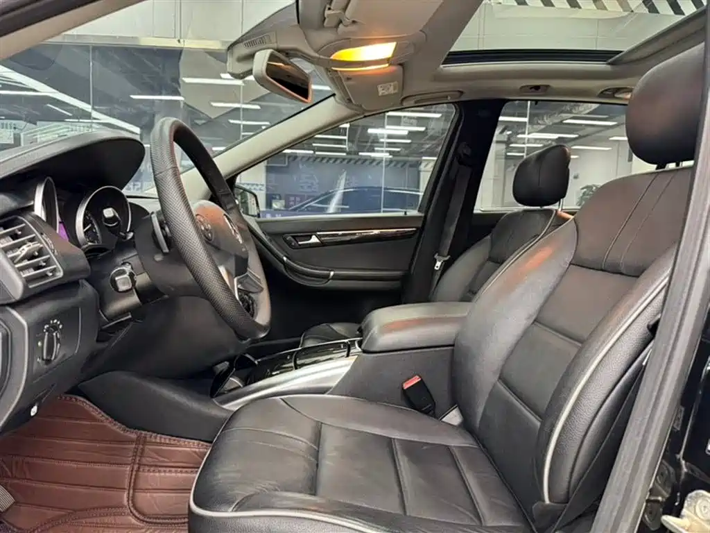 Mercedes-Benz R-Class 2015 — фото 4