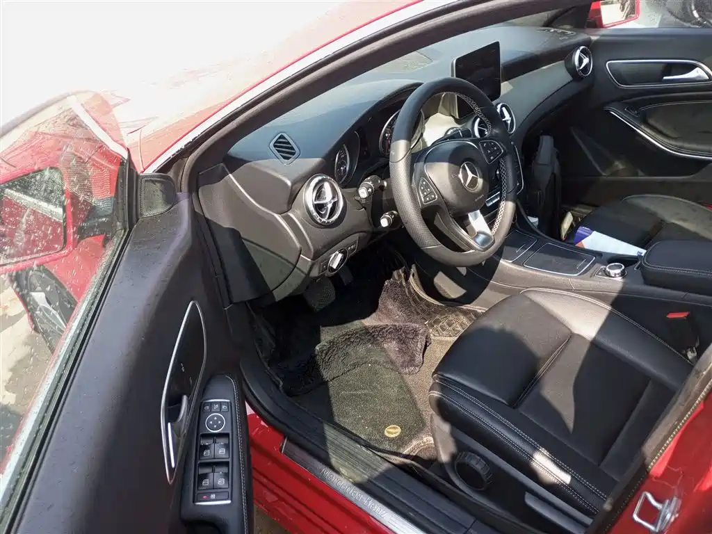 Mercedes-Benz CLA 2018 — фото 16