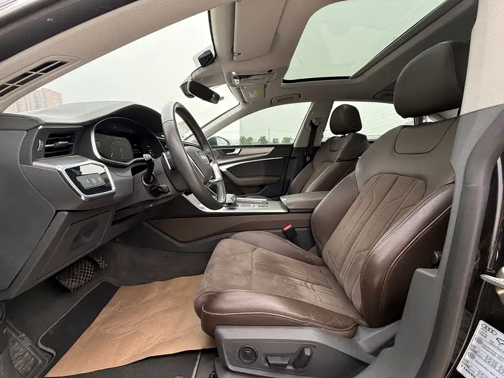 Audi A7L 2023 — фото 7