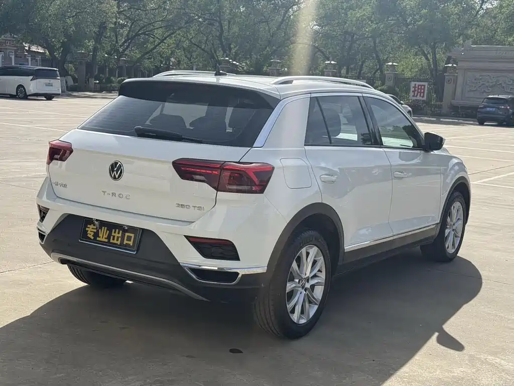 Volkswagen T-Roc 2022 — фото 6