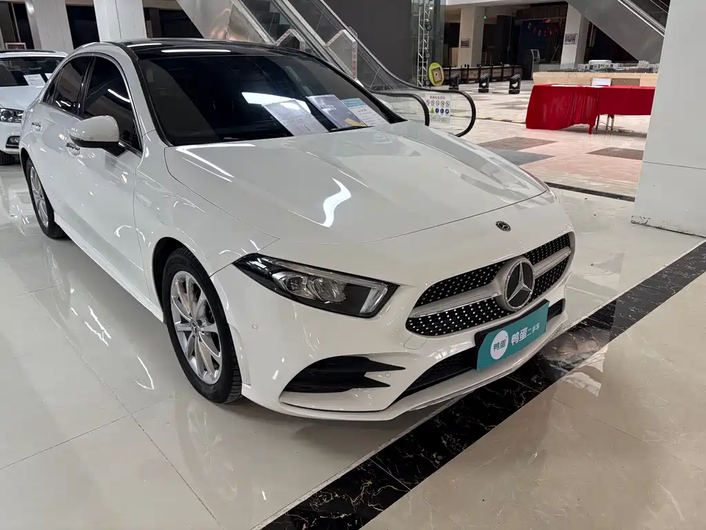 Mercedes-Benz A-Class 2020 — фото 6
